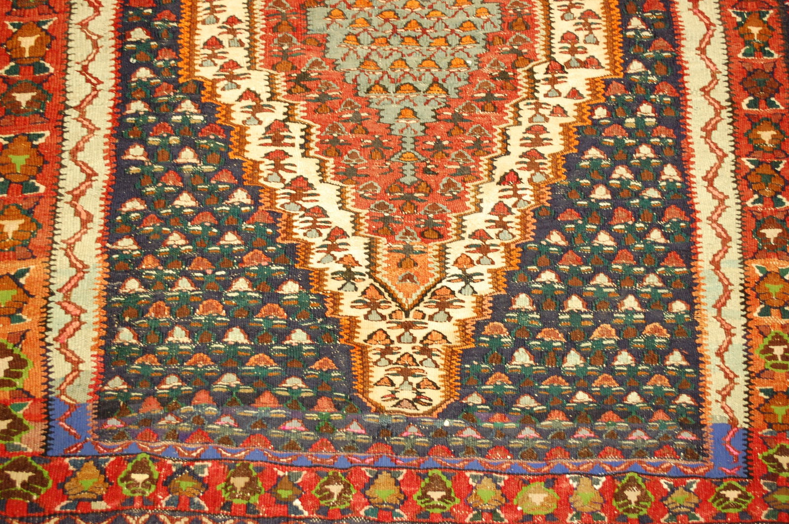 Persian SENNEH KILIM RUG 3'10" x 4'3" - 3