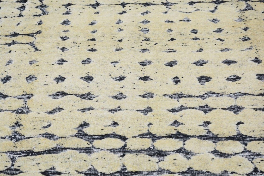 HAND KNOTTED WOOL MOROCCAN RUG - 3