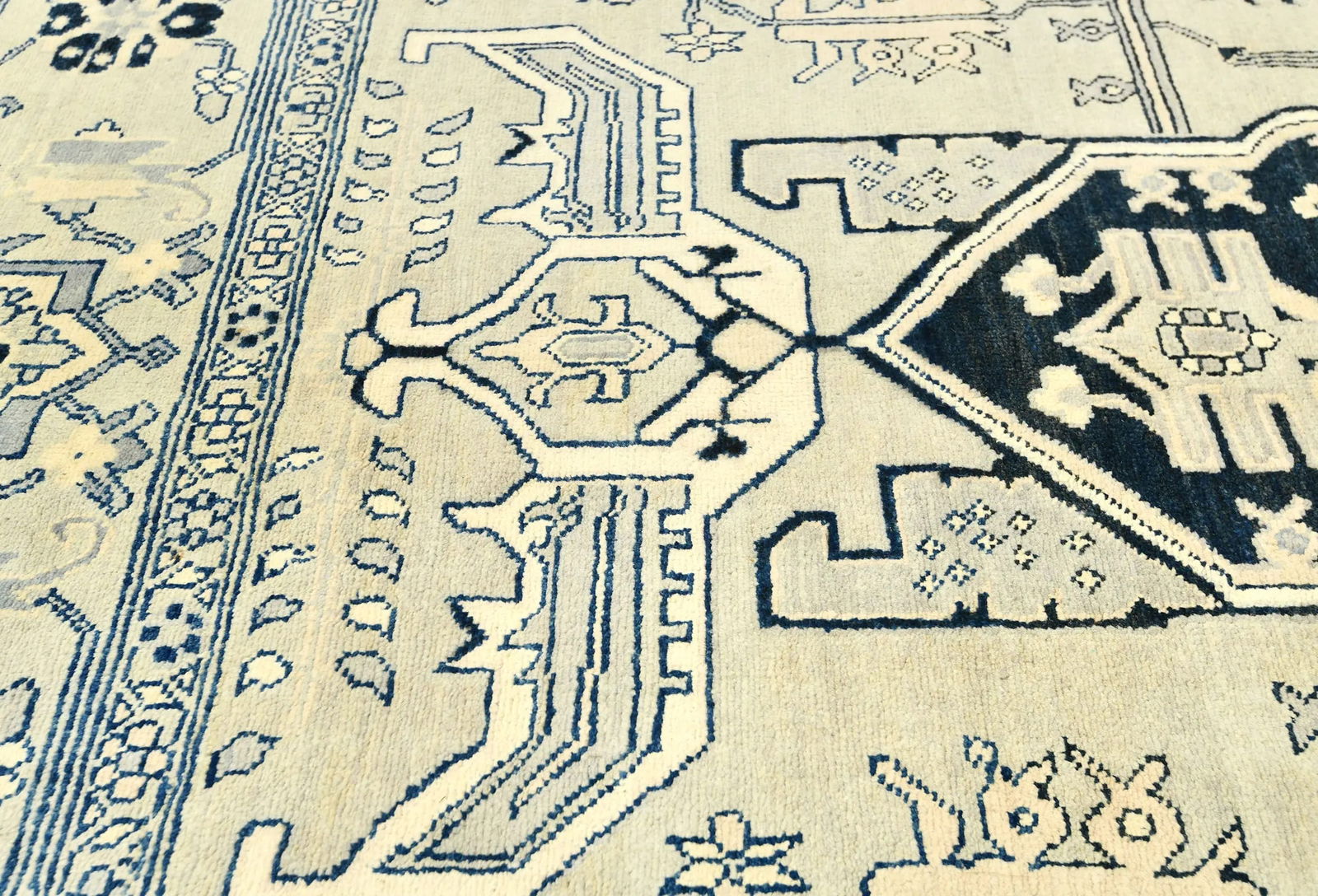 Greige Geometric Tribal 8X10 Heriz Serapi Pakistan Rug - 6