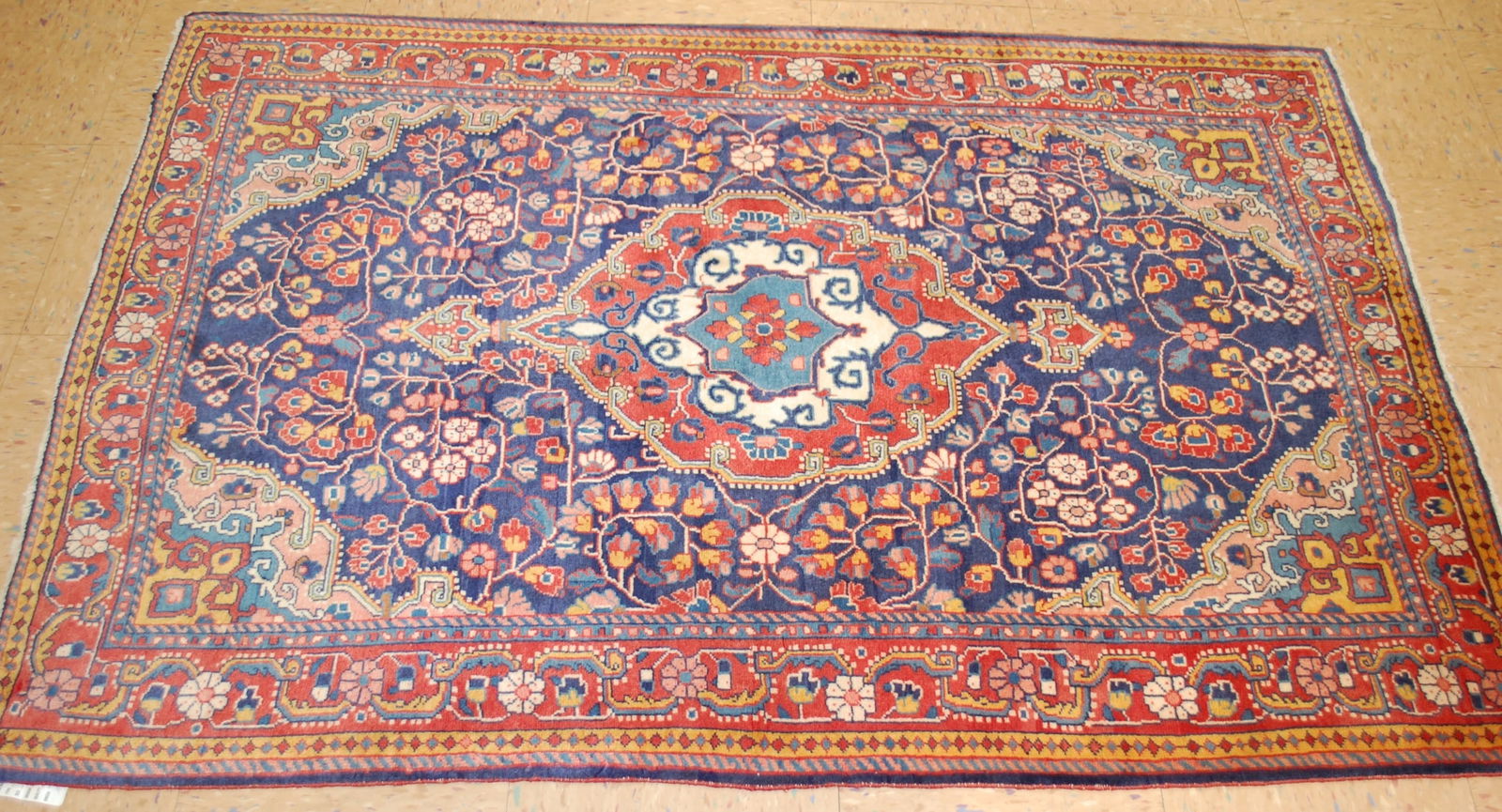 Persian SAROUK RUG 3'6" X 5'2" - 3