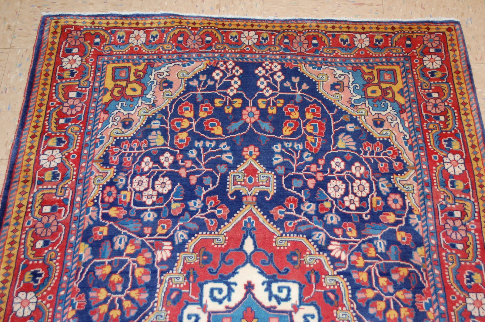 Persian SAROUK RUG 3'6" X 5'2" - 4