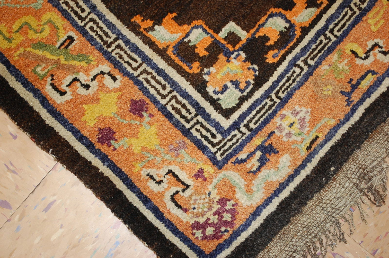 CHINESE TURKESTAN RUG 2.7x4.6 - 8