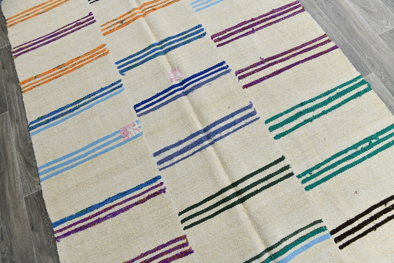 5'6'' x 9'11'' Turkish Handmade Kilim Rug - 1267 - 9