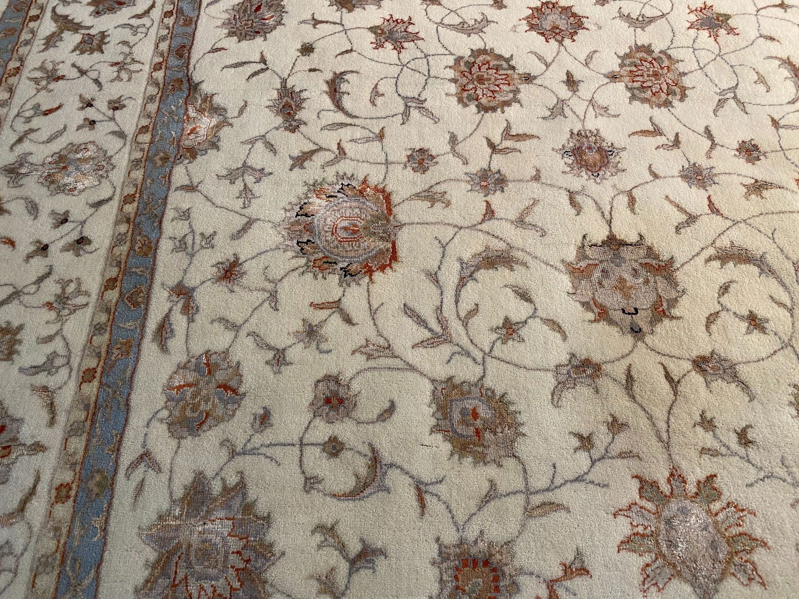 EXQUISITE SILK &WOOL RUG 6.1x9.1 - 2