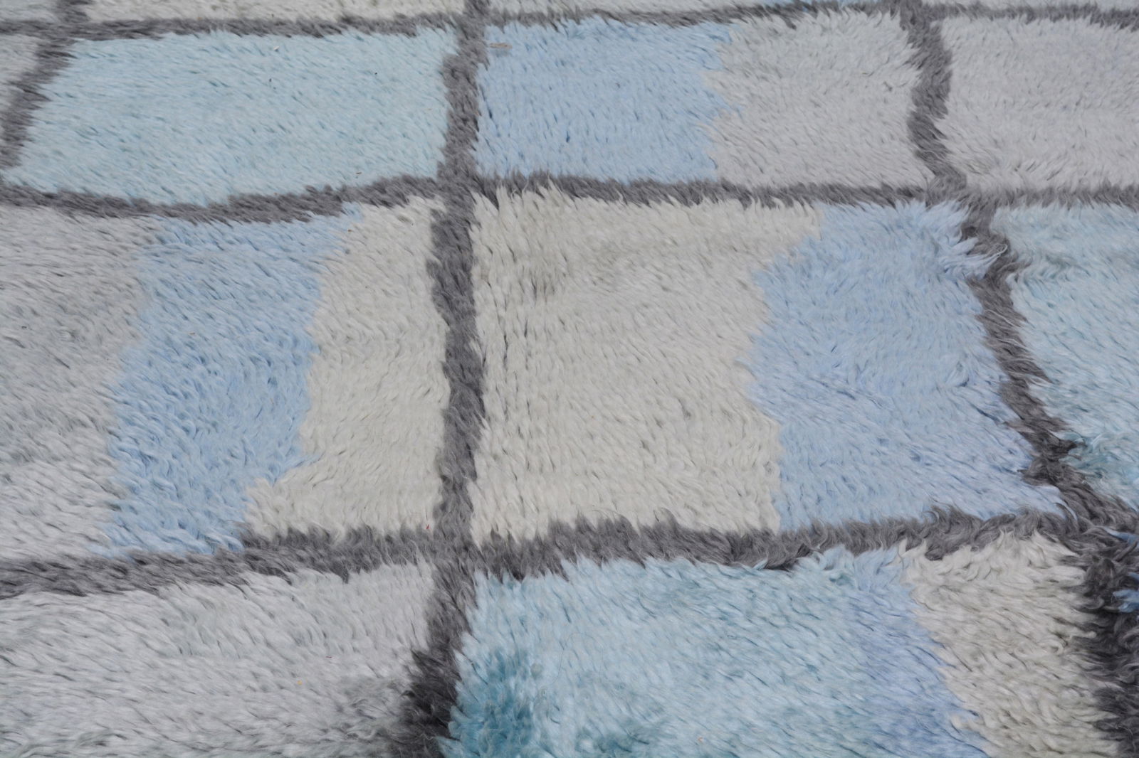 HAND KNOTTED WOOL MOROCCAN RUG - 3