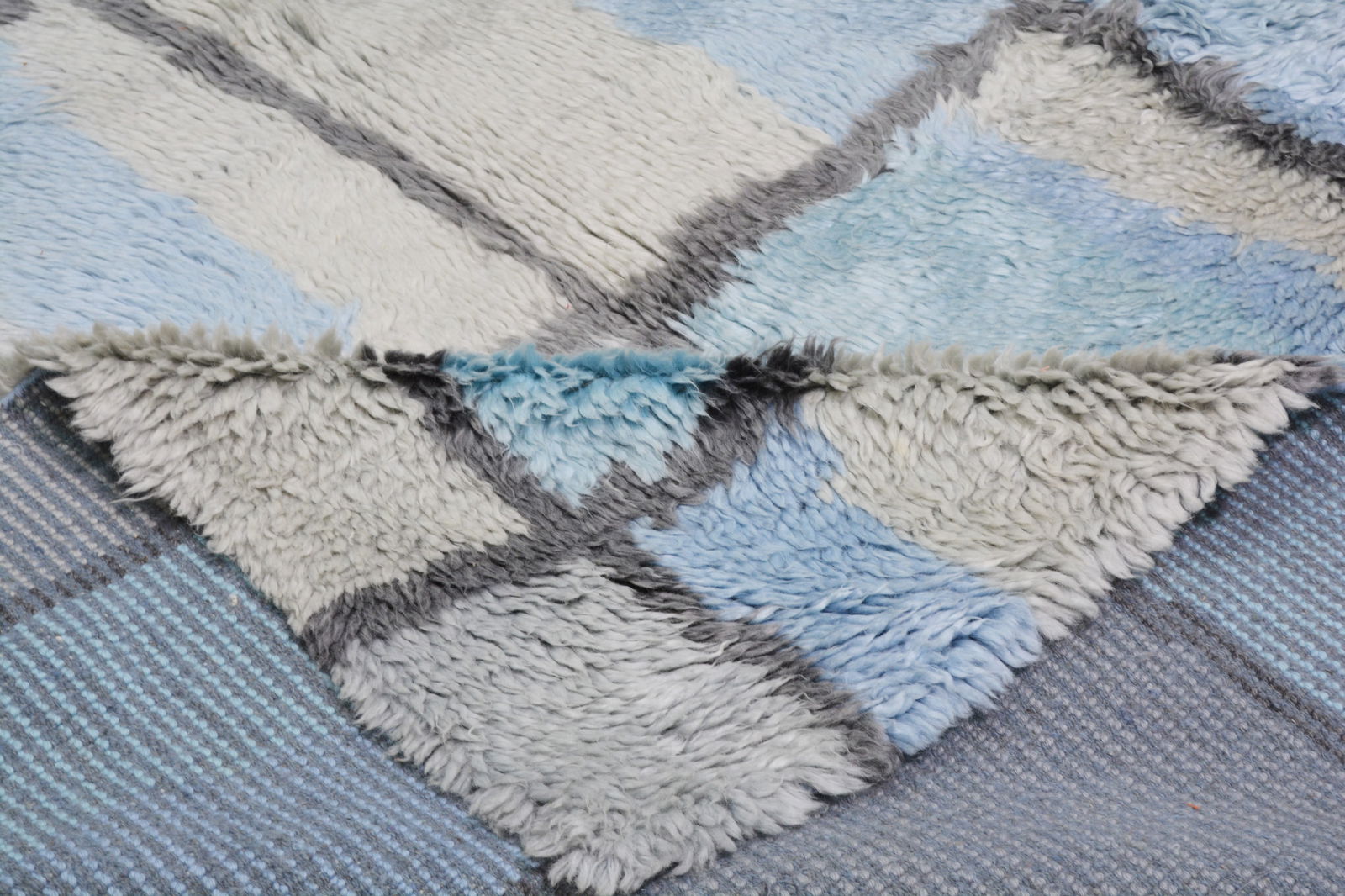 HAND KNOTTED WOOL MOROCCAN RUG - 6