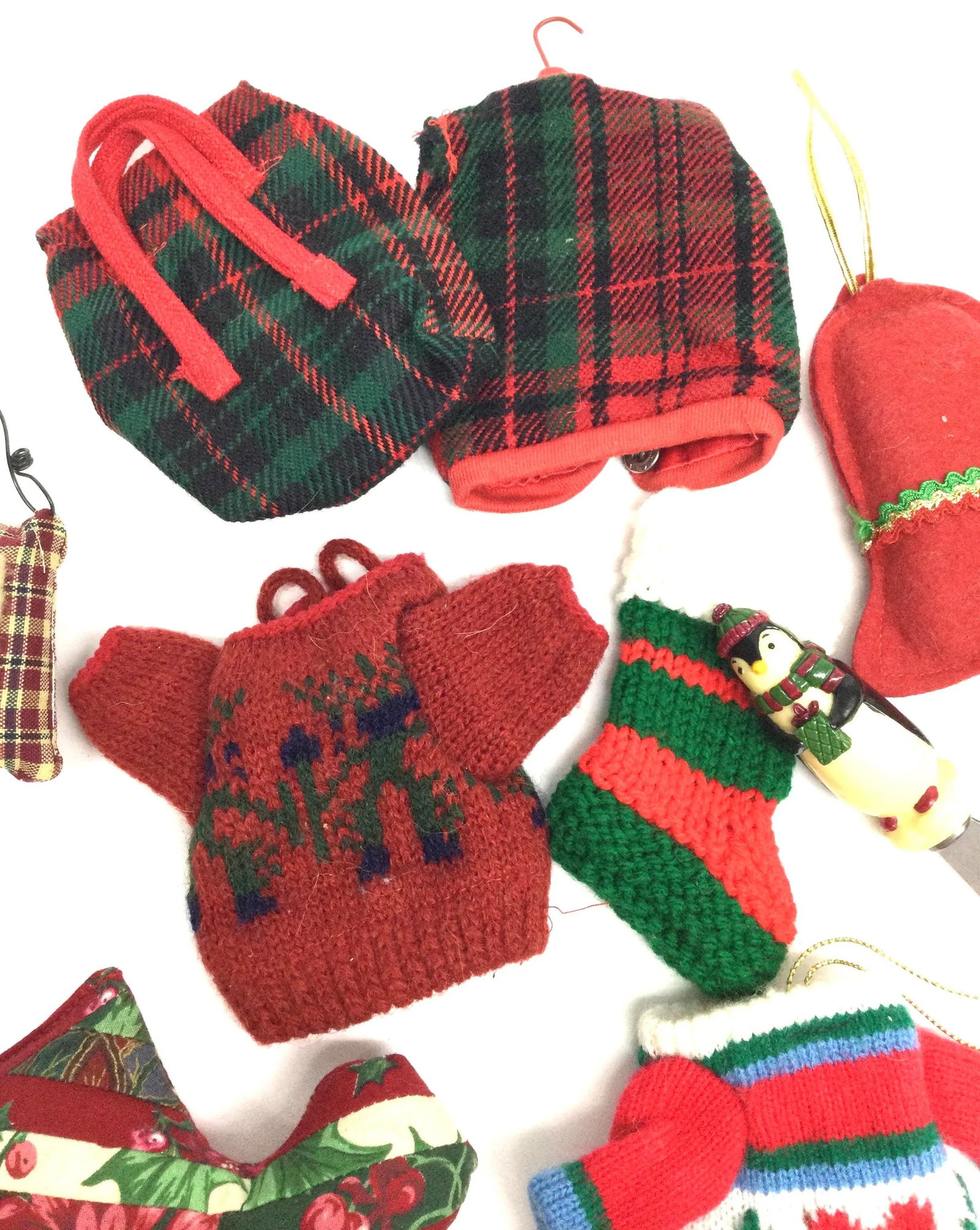 Vintage Group Handcrafted Holiday Ornaments - 4