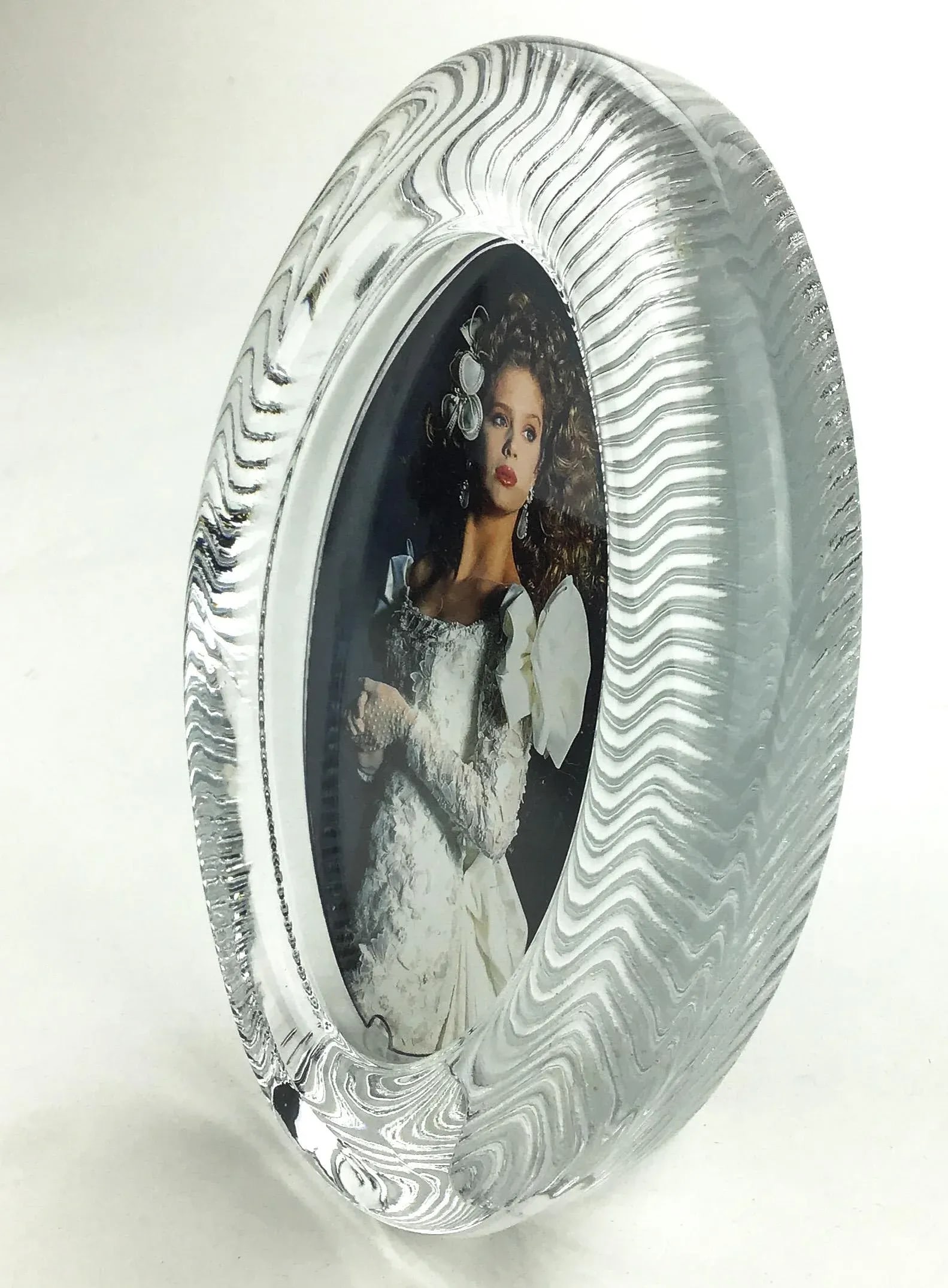 Heavy Crystal Vintage Oval Photo Frame - 2