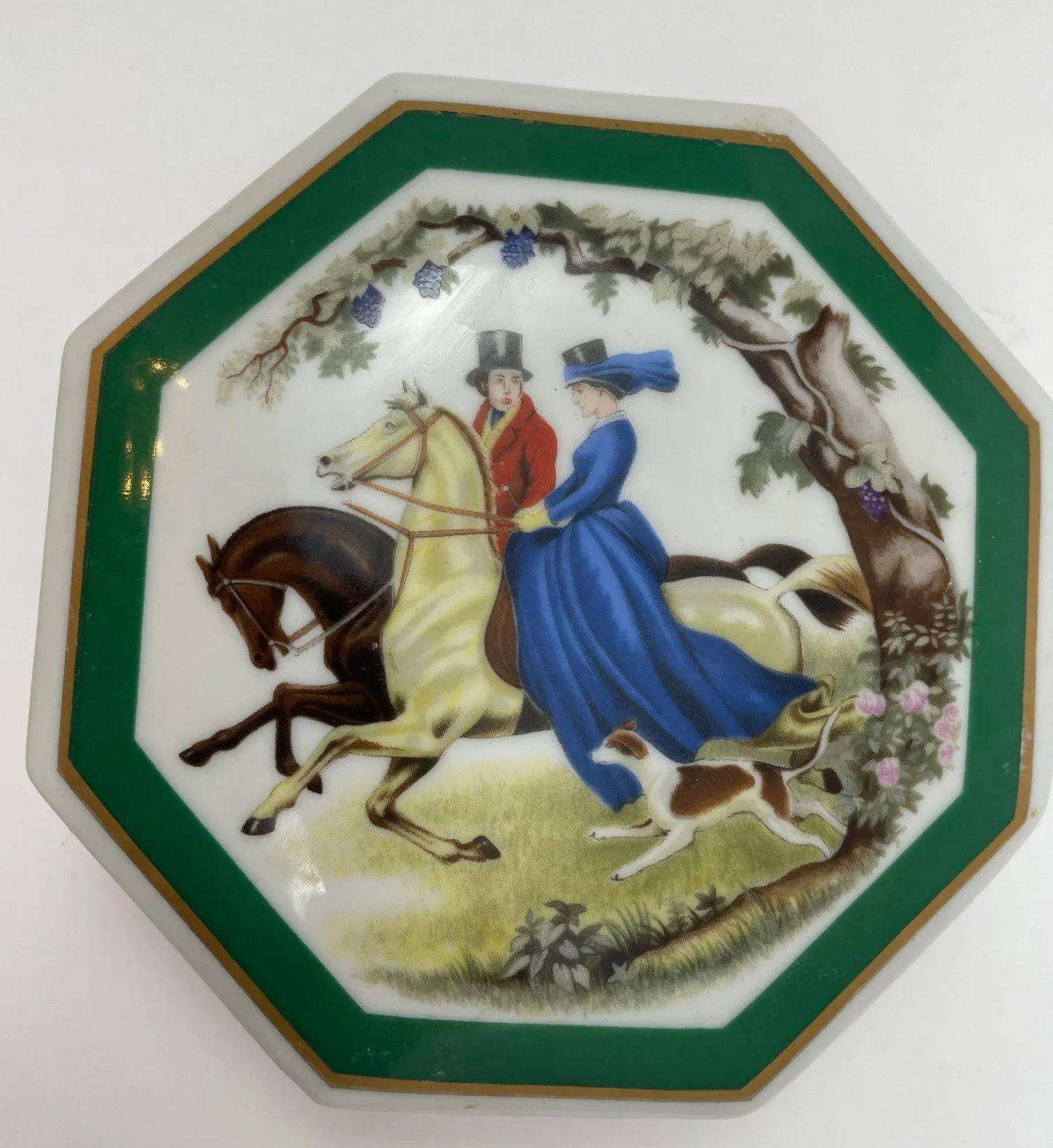 Elizabeth Arden Porcelain Box Southern Heirlooms Made in Japan - 3