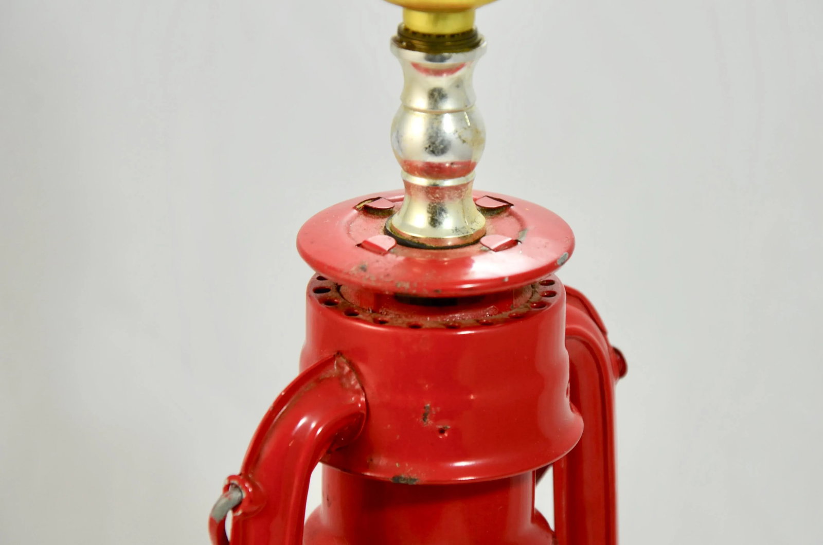 1970s Red Lantern With Brass Base Camping Motif Lamp - 7