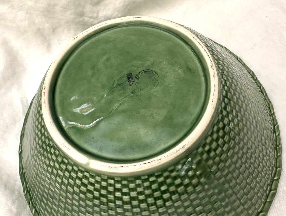 Bordallo Pinheiro Ivy Green Large Serving Bowl - 5