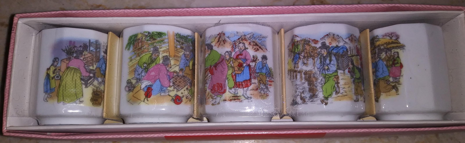 1980s Korean Dangdang Folkcraft Ceramic Wine Saki Cups with Ancient Korean Scenes- Set of 5 - 4
