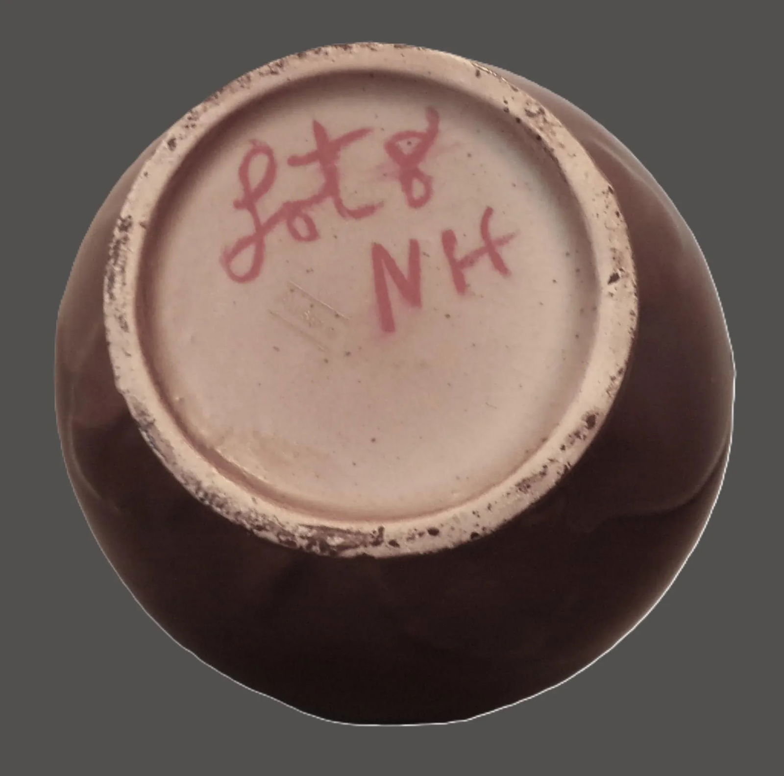 Lady and Her Child on an Antique Brown Glaze Portrait Vase, Austria - 7