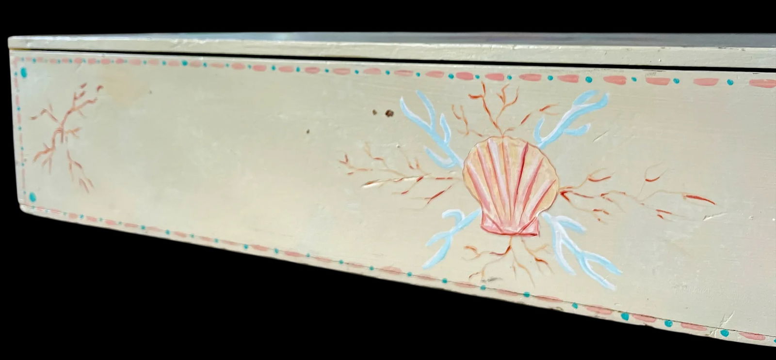 Early 20th Century Hand-Painted Large Seed Box With Seashell and Coral Motif - 4