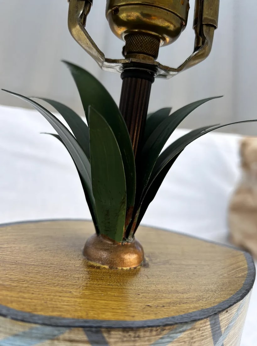 Vintage Hand Painted Toile Lamp - 3