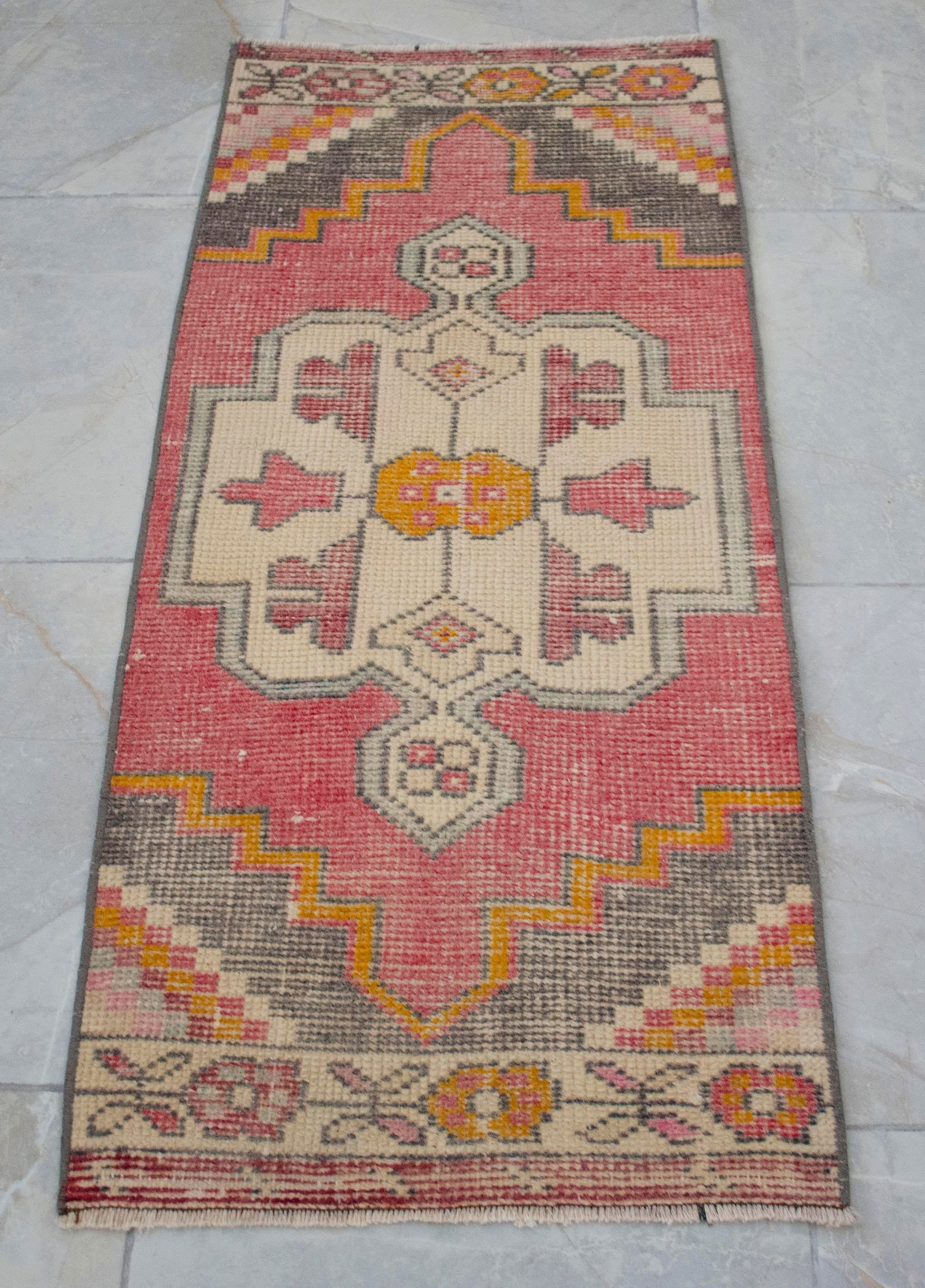 Hand Knotted Door Mat, Entryway Rug, Bath Mat, Kitchen Decor, Small Rug, Turkish Rug - 1"² - 2