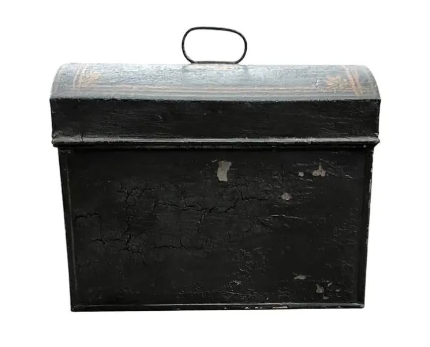 American Folk Art Painted Toleware Tin Box - 3