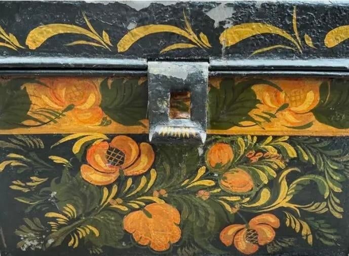American Folk Art Painted Toleware Tin Box - 7