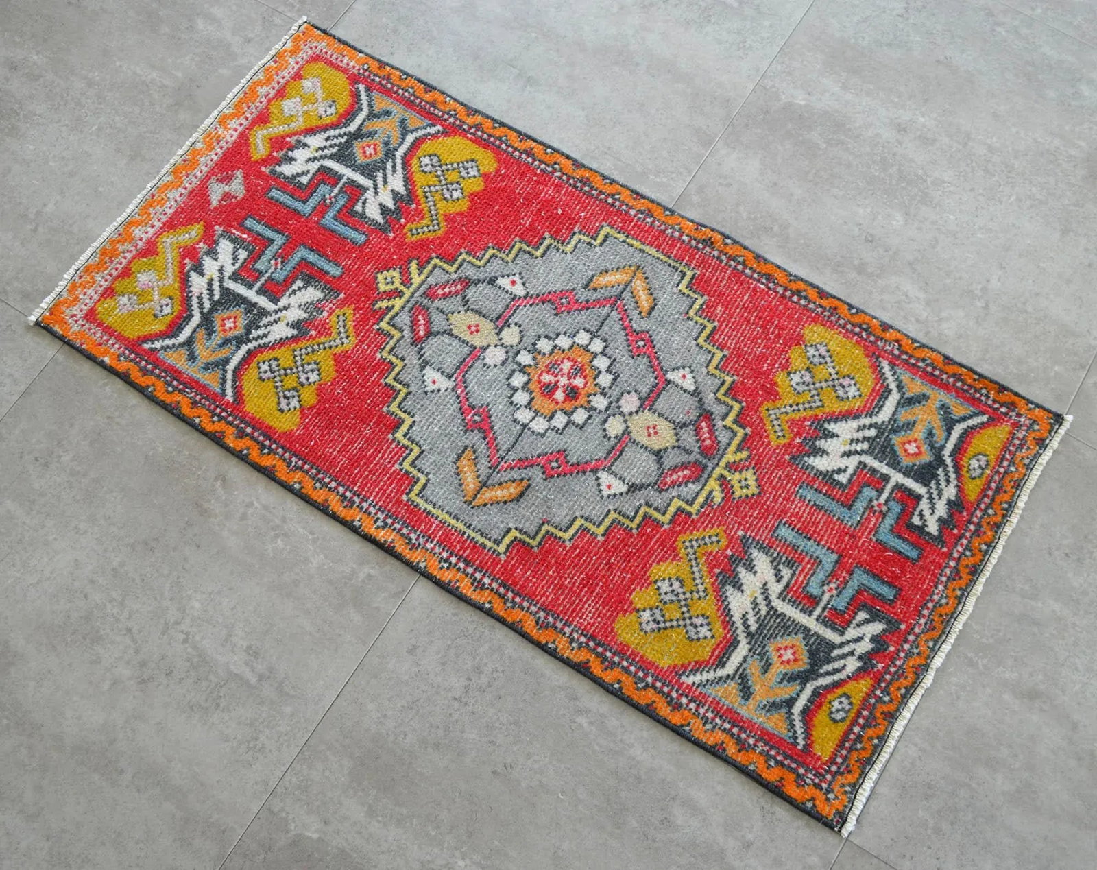 1970s Vintage Distressed Low Pile Turkish Yastik Rug Hand Knotted Mat - 2
