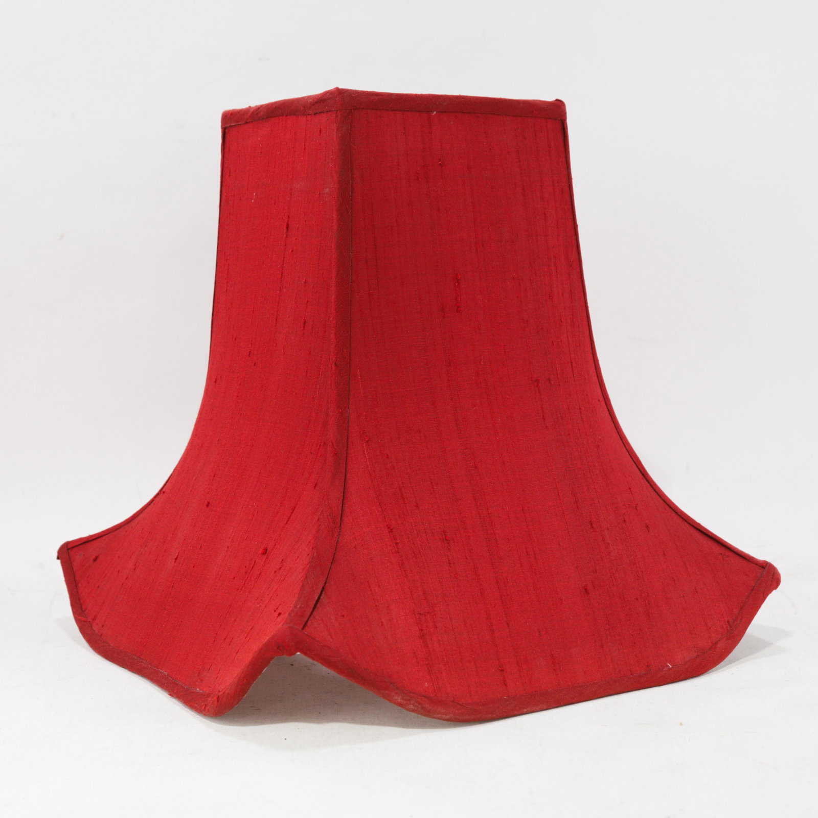 Pair of Vintage Red Textured Raw Silk Bell Lamp Shades With Brass-Toned Lining - 6