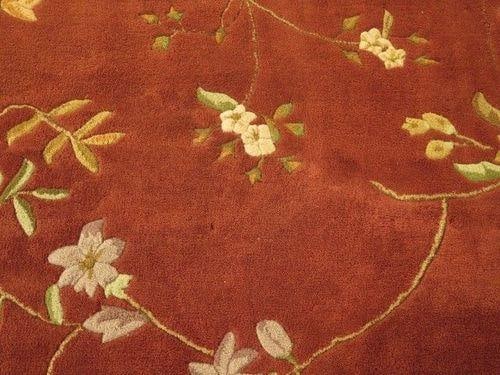 Approx: 7 X 9 Sculptured 100% Wool Room Size Rug - 7