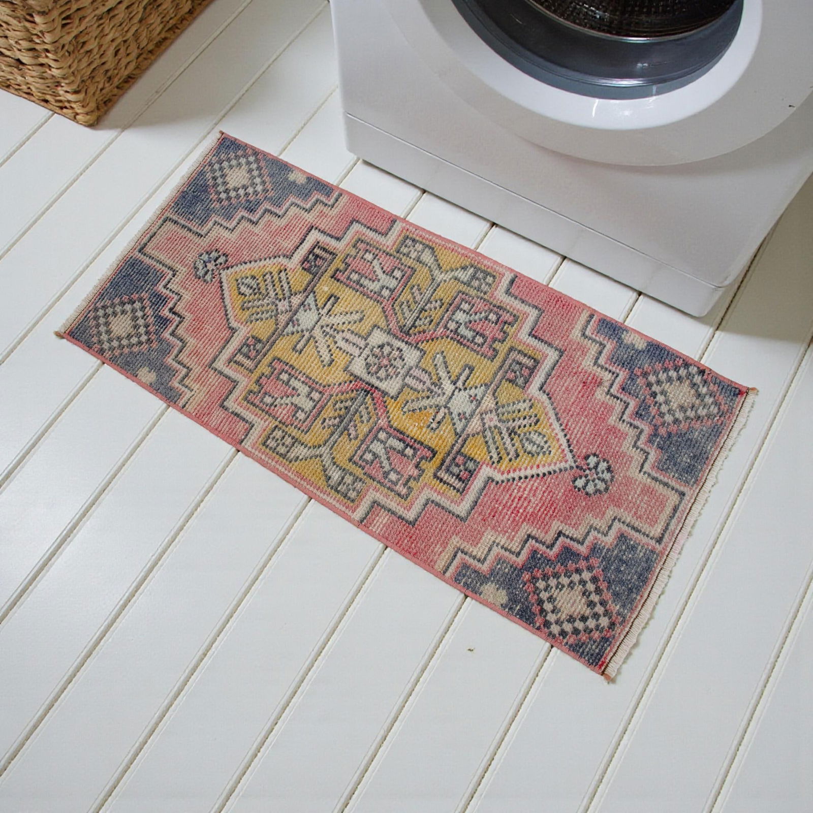 1970s Hand Knotted Small Turkish Rug Entryway Mat Bath Rug Kitchen Rug - 19'' X 41'' - 2