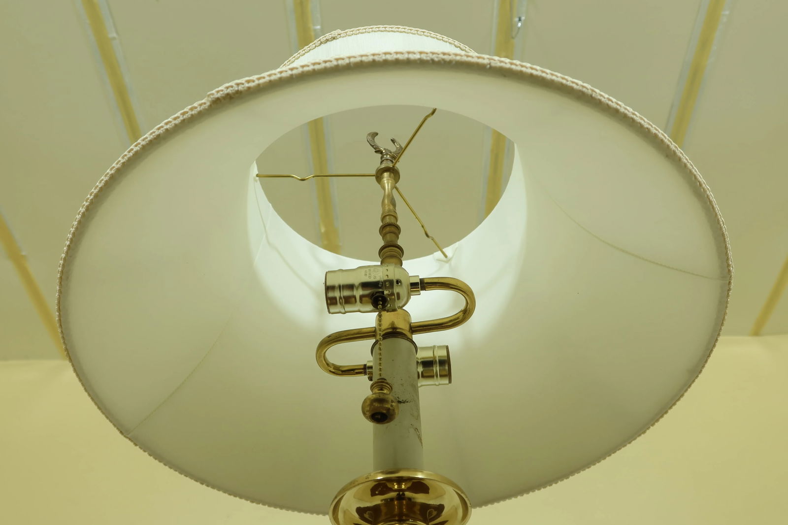 Regency Style Brass Table Lamp W. Shade - 7