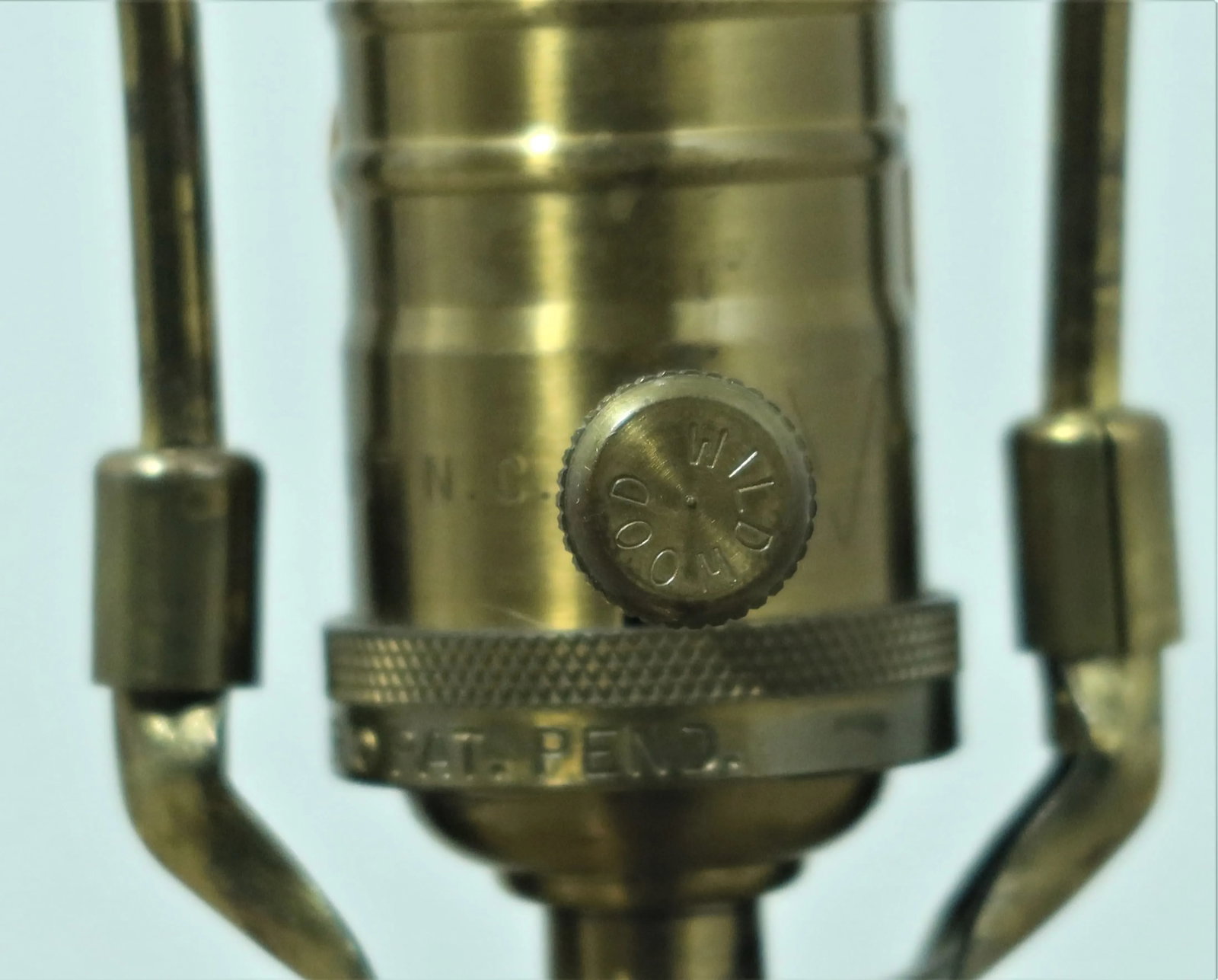 Wildwood Chinoiserie Design Crackle Porcelain Table Lamp - 6