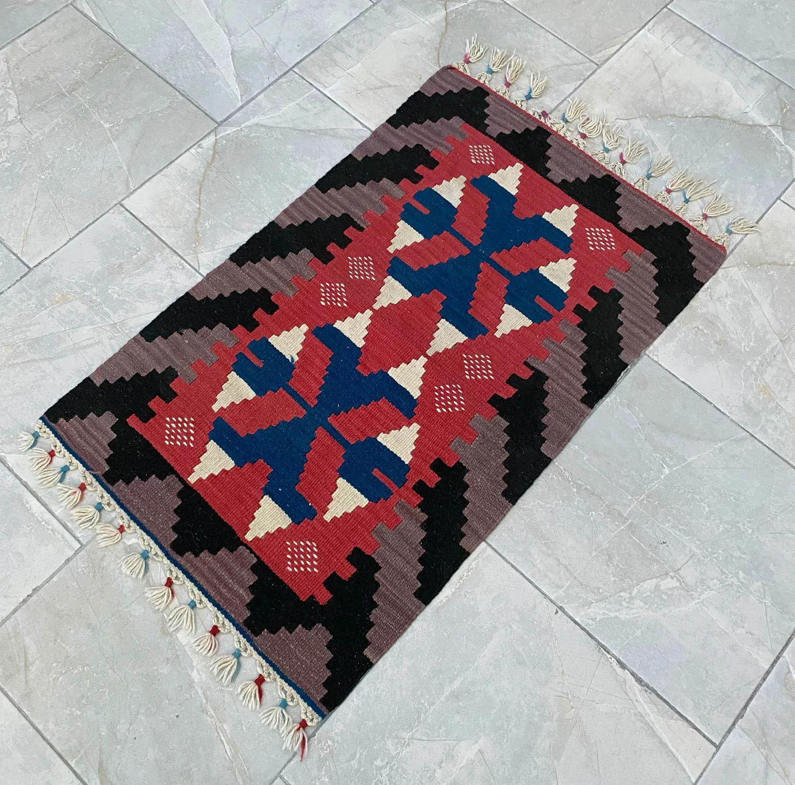 1990s Turkish Rug Hand-Woven Small Kilim Rug - 1'12" X 3'2" - 5