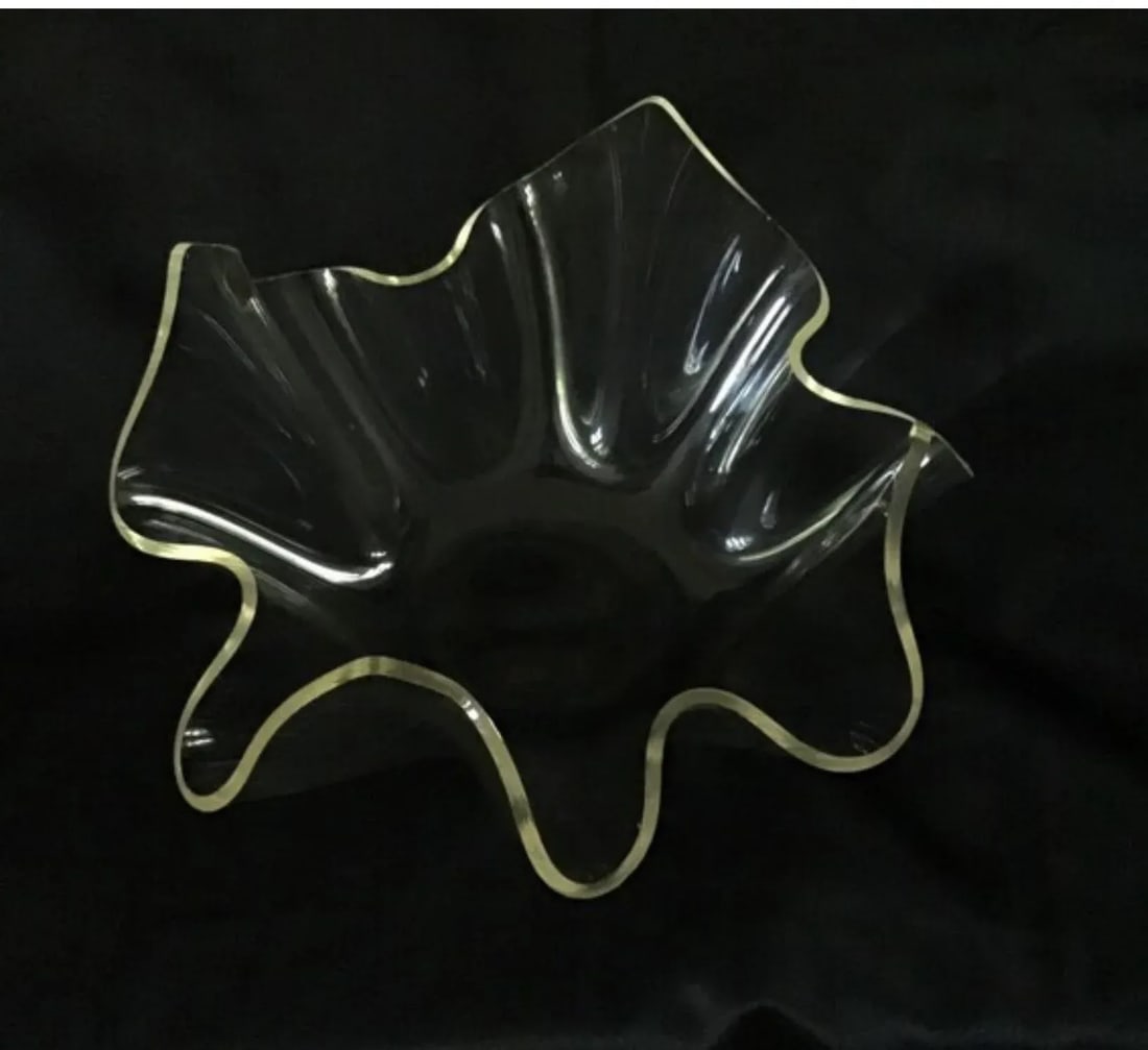 Mid-Century Lucite Sculptured Handkerchief Bowl, Circa 70's - 7