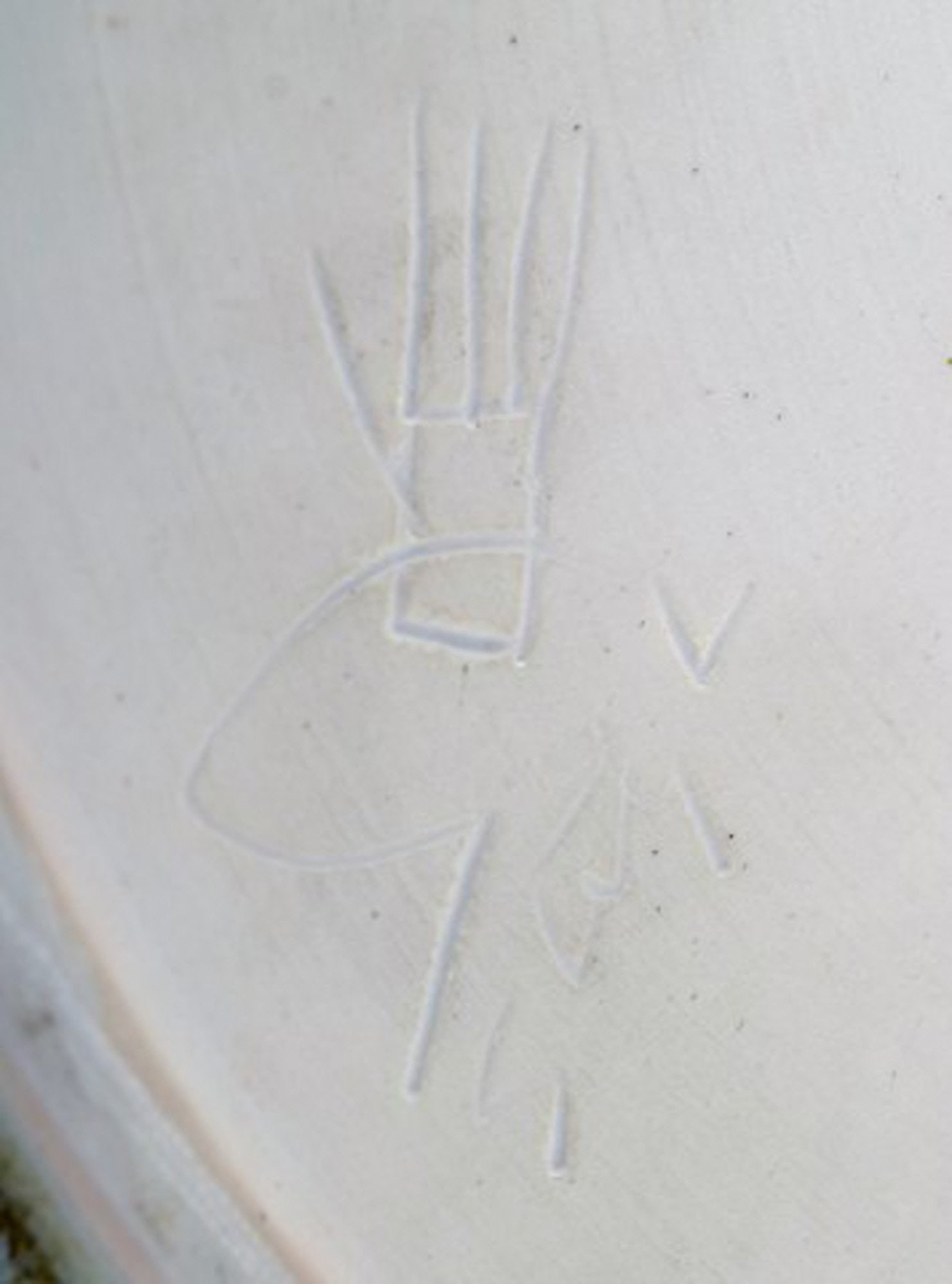 Stig Lindberg for Gustavsberg Studiohand. Large dish in glazed ceramics. Beautiful glaze in violet - 5