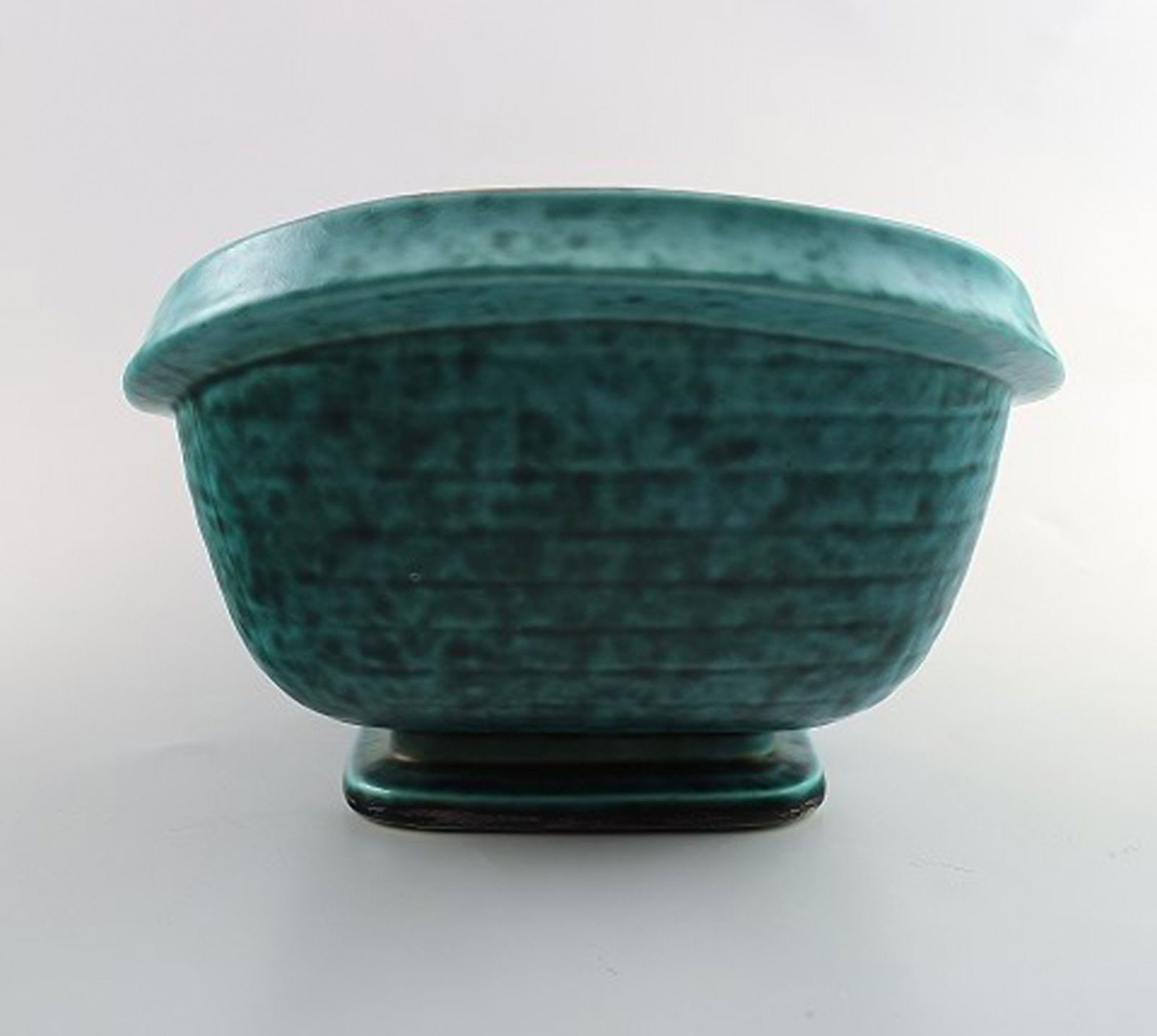 Wilhelm Kaage, Gustavsberg, Argenta Art deco flower bowl / jardiniere decorated with flowers. - 3