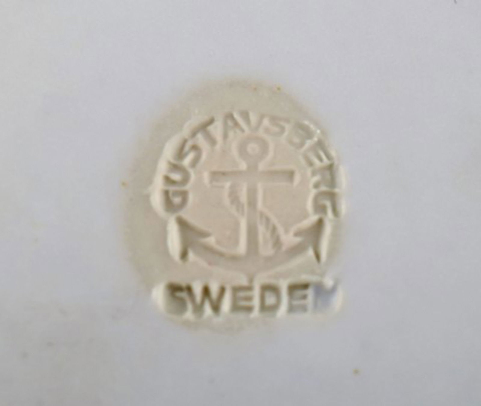 Wilhelm Kåge for Gustavsberg. Large curved bowl in glazed ceramic with ruffled edge. Hand - 5