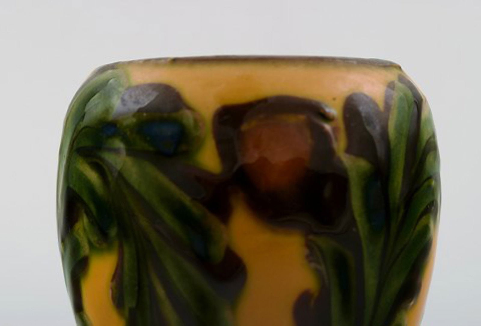 Kähler, Denmark, glazed stoneware vase. 1940s. Cow horn glaze. - 3