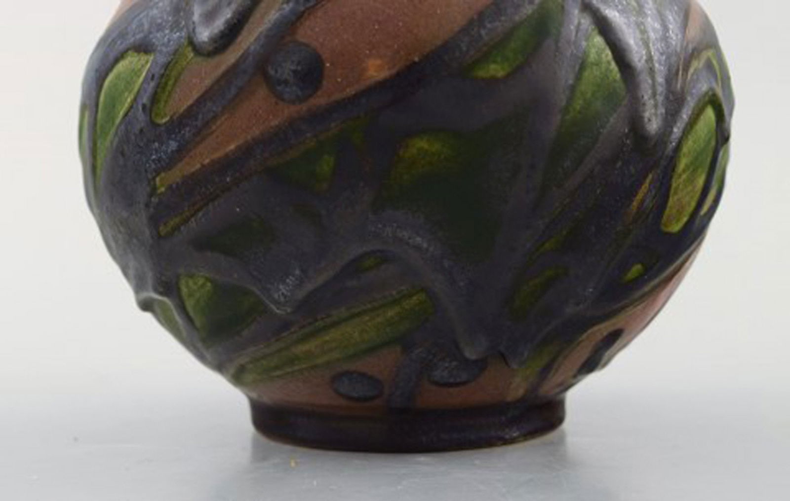 Kähler, HAK, glazed stoneware vase in modern design. 1930 / 40s. Leaves and branches on brown - 4