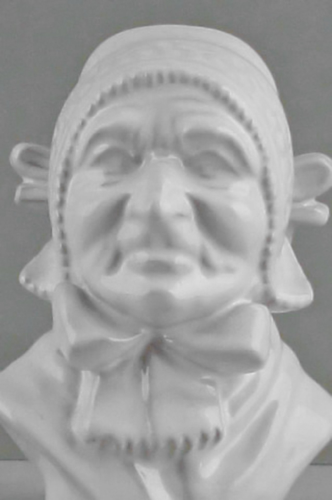 Michael Andersen female bust in stoneware. - 2