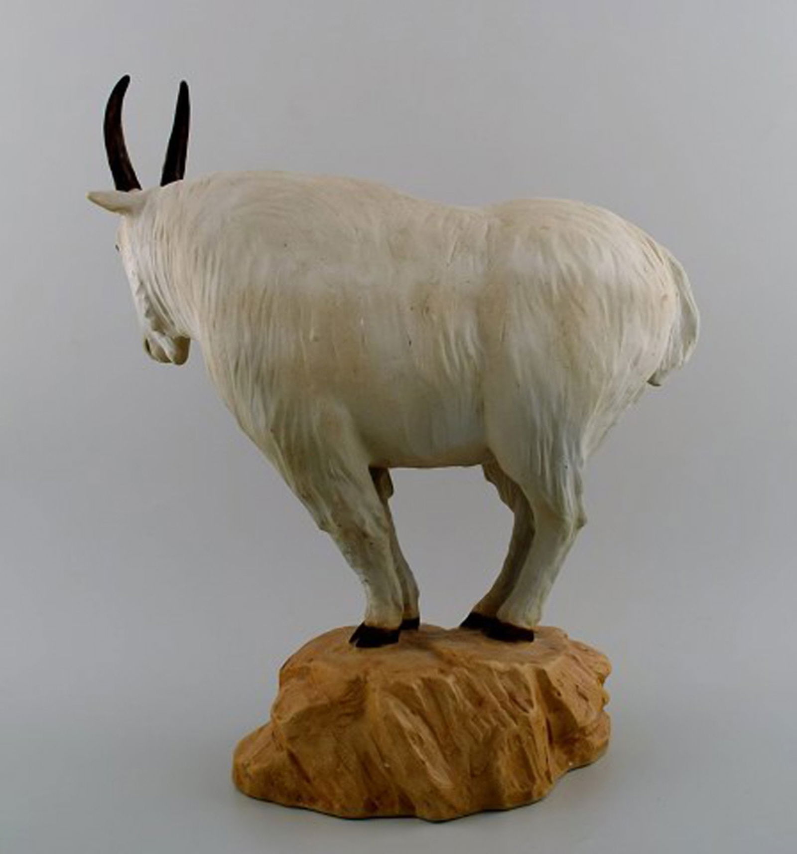 Rare B&G/Bing & Grondahl large muflon / wild sheep, figure in stoneware. Kuno Norvark (1913-1989) - 2