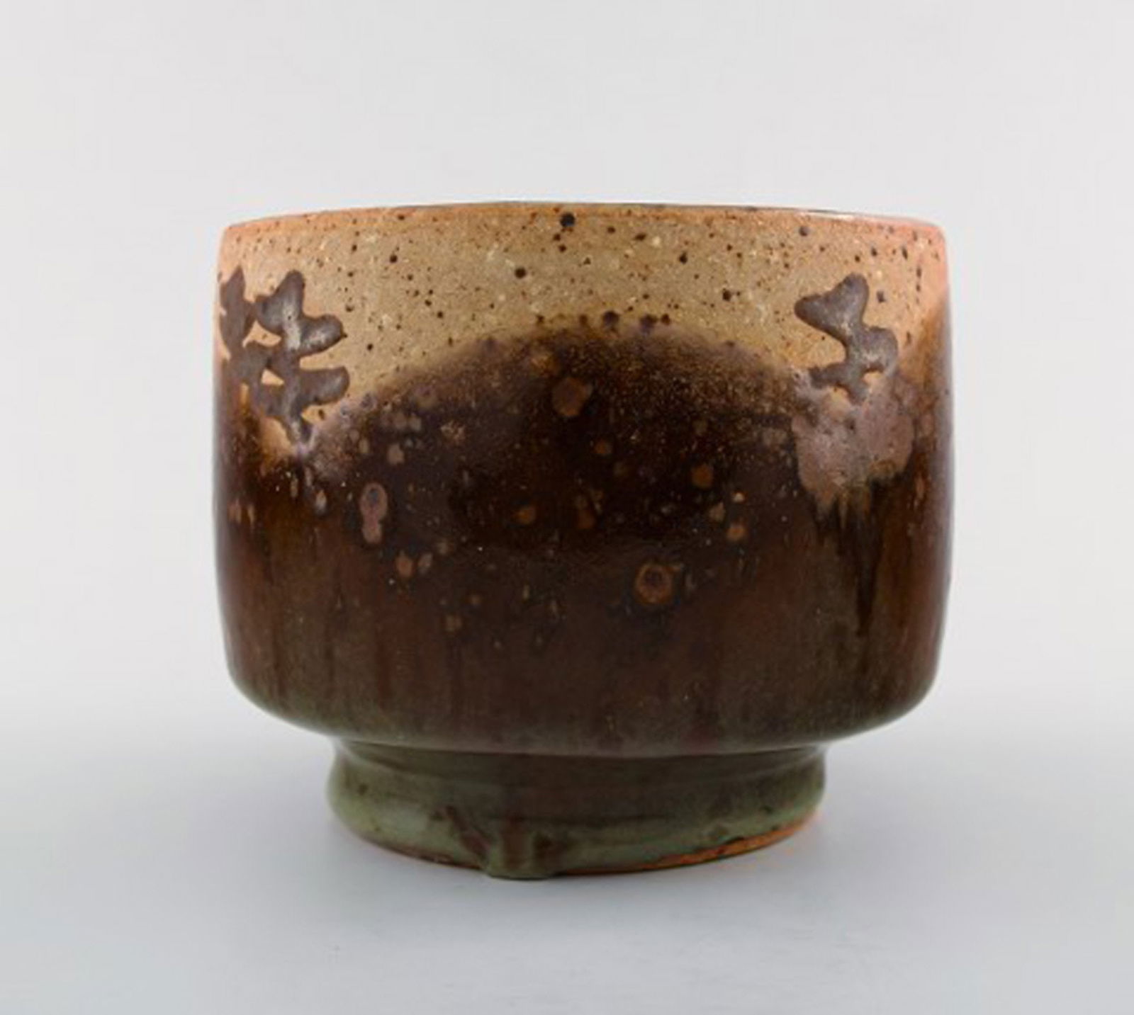 Dorthe Møller, own workshop, large ceramic vase in rustic style. - 2