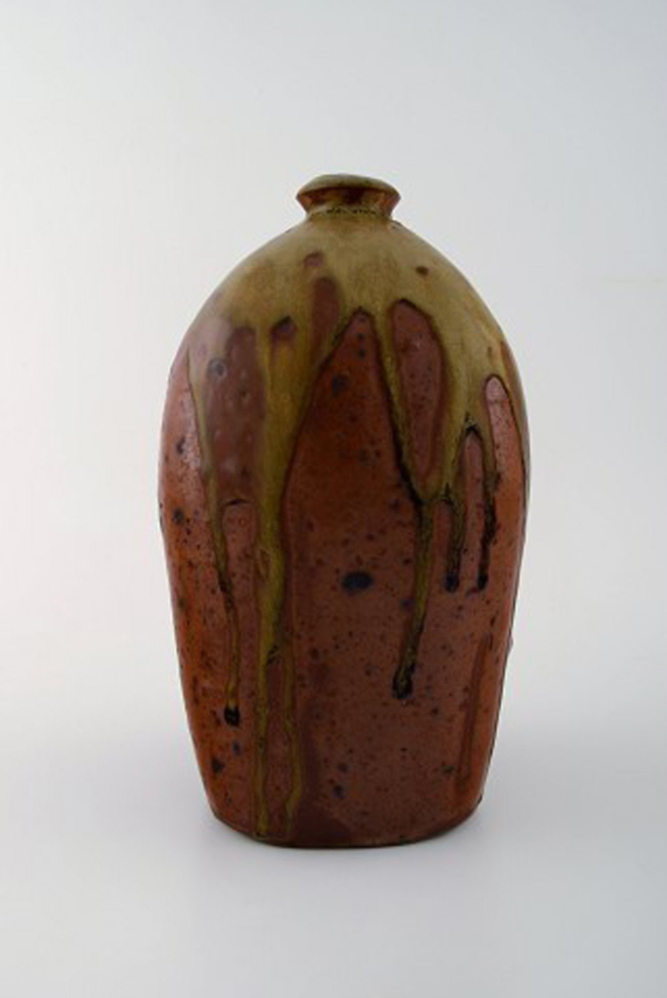 Dorthe Møller, own workshop, ceramic vase in rustic style. Raku burned. - 4