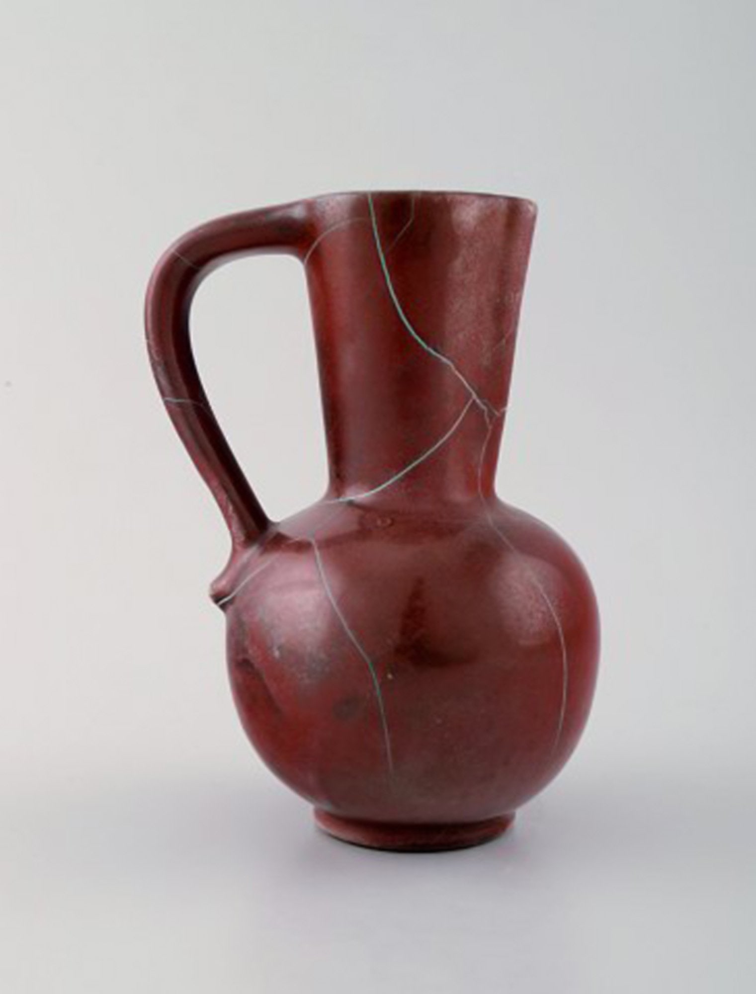 Richard Uhlemeyer, German ceramist. Collection of ceramic jugs/vases, beautiful cracked glaze in red - 7