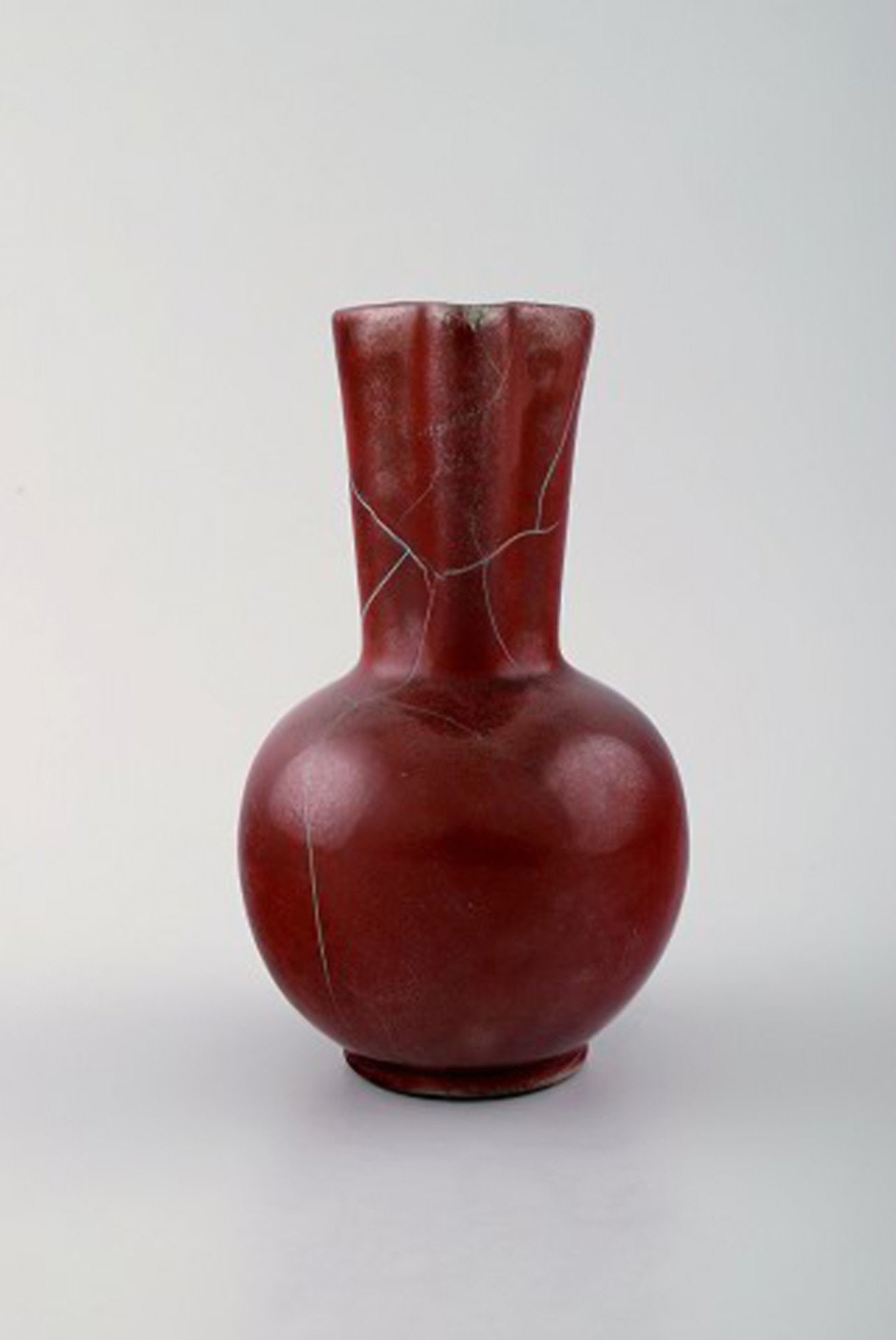 Richard Uhlemeyer, German ceramist. Collection of ceramic jugs/vases, beautiful cracked glaze in red - 8