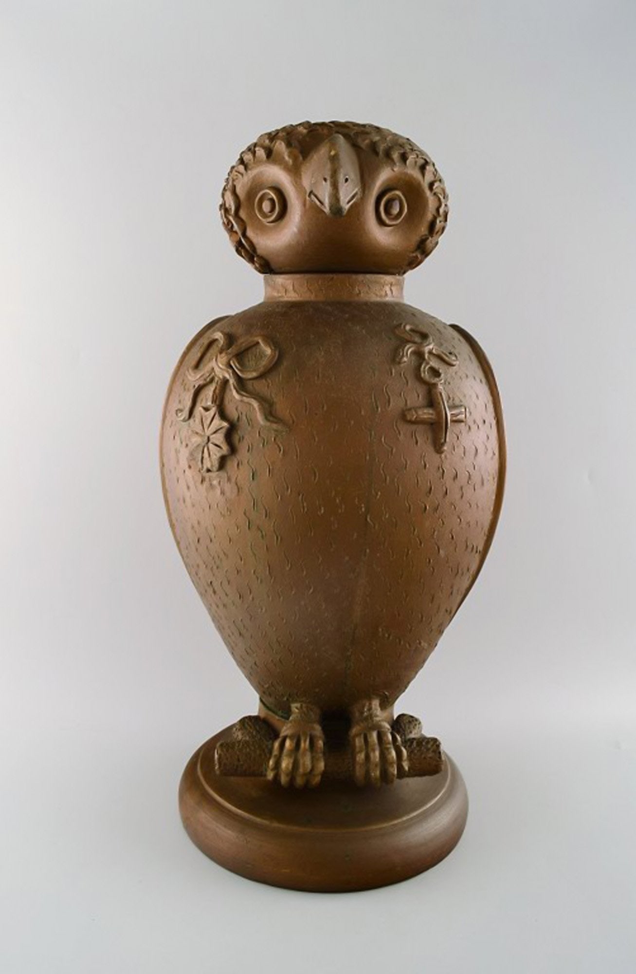 Large Danish Skotterup owl with removable head of glazed earthenware. (1 of 8)