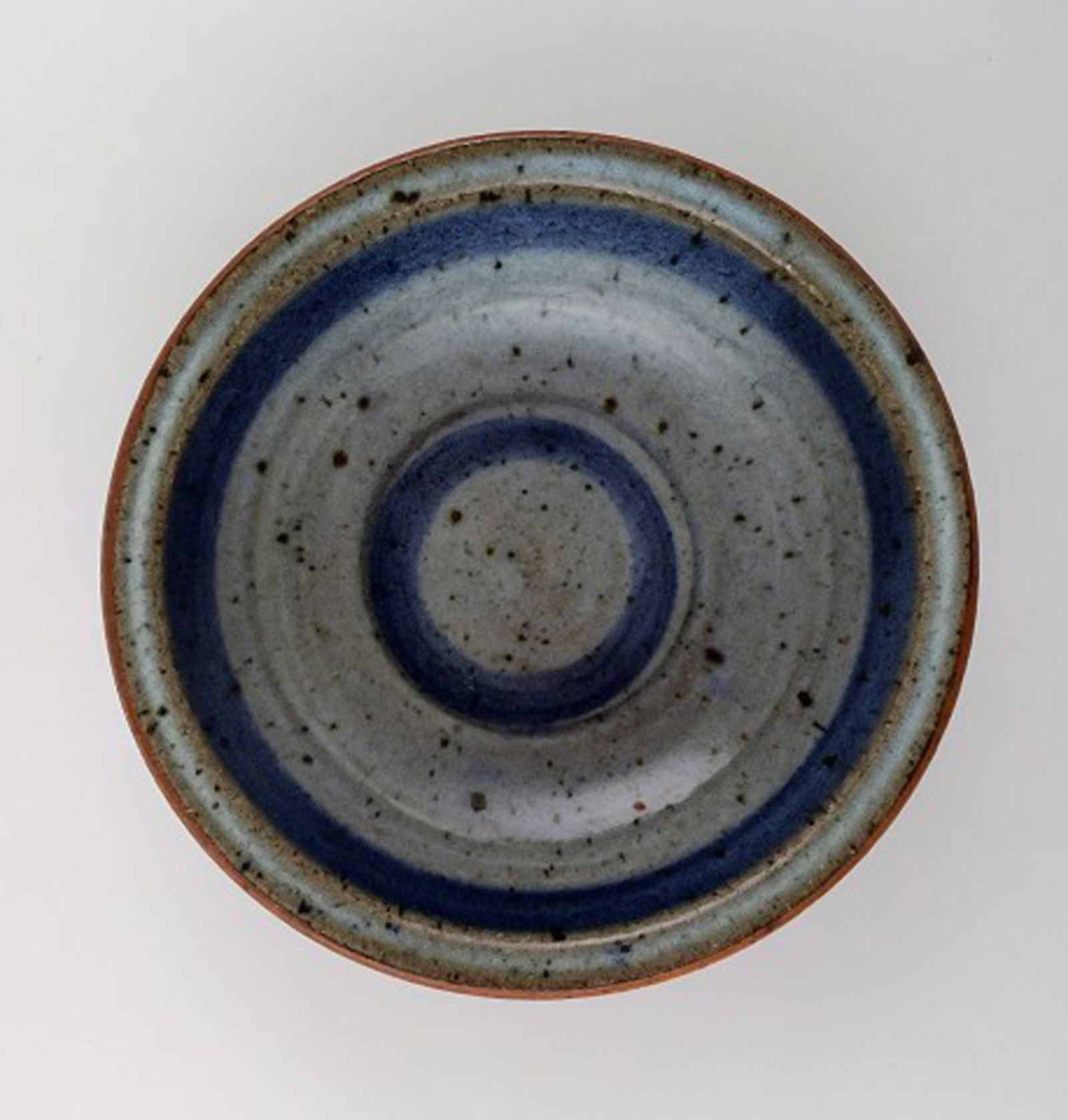 Helle Allpass (1932-2000). Low bowl of glazed stoneware in beautiful blue and grey glaze with iron - 3