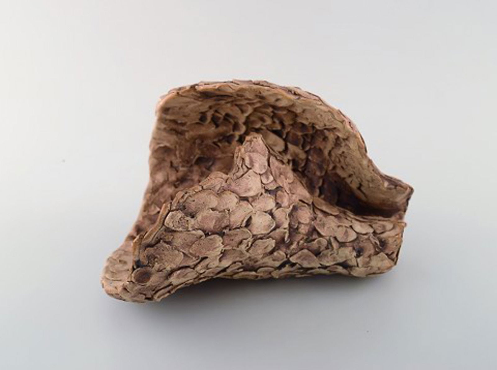 Ivy Lysdal, b. 1937. Danish ceramist and painter. Organic unique sculpture. 1970/80's. - 2