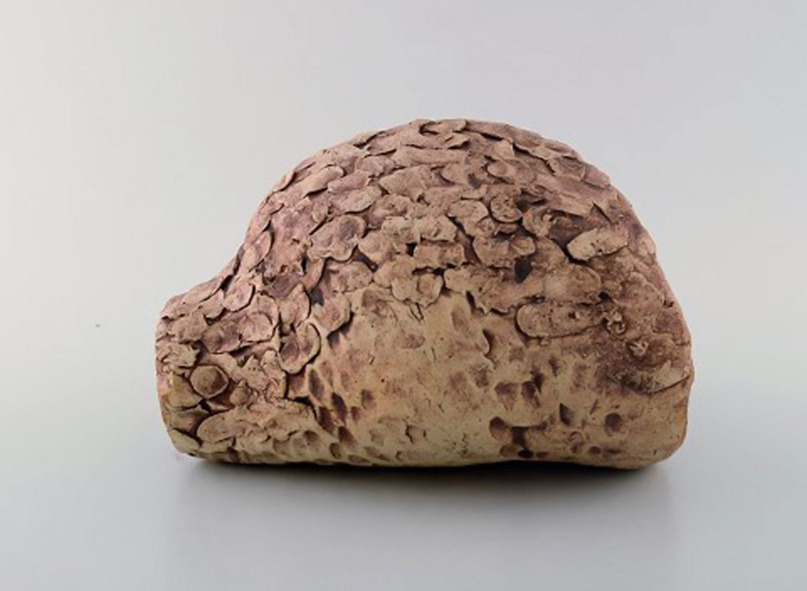 Ivy Lysdal, b. 1937. Danish ceramist and painter. Organic unique sculpture. 1970/80's. - 4