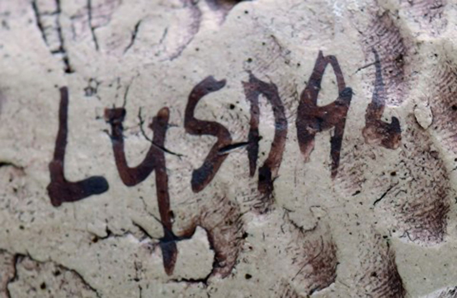 Ivy Lysdal, b. 1937. Danish ceramist and painter. Organic unique sculpture. 1970/80's. - 7