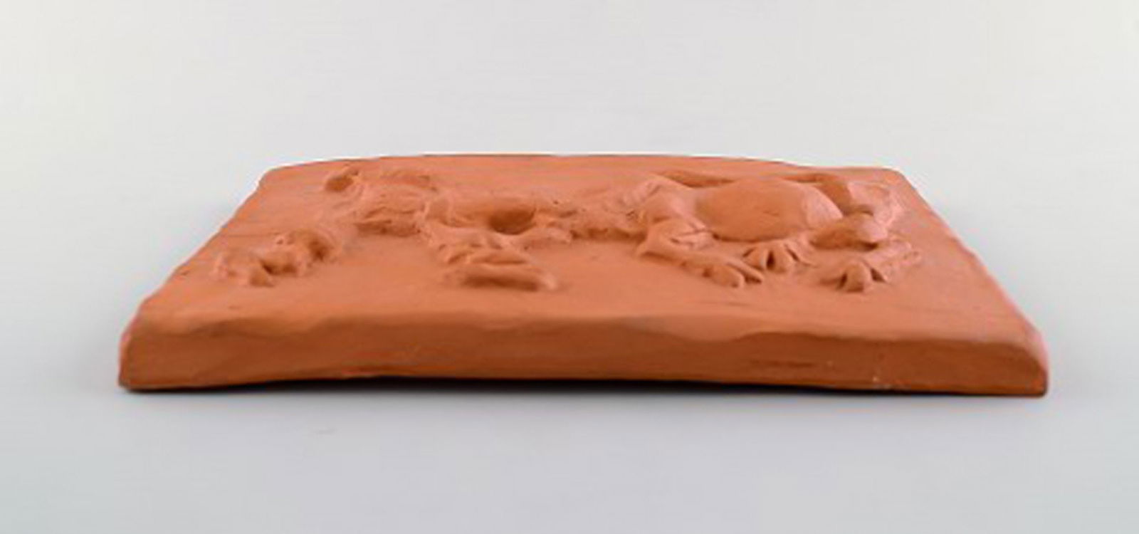 Kloster Ceramic, Ystad. Wall plaque in terracotta. The cow is driven home. Swedish design, 1960's. - 4