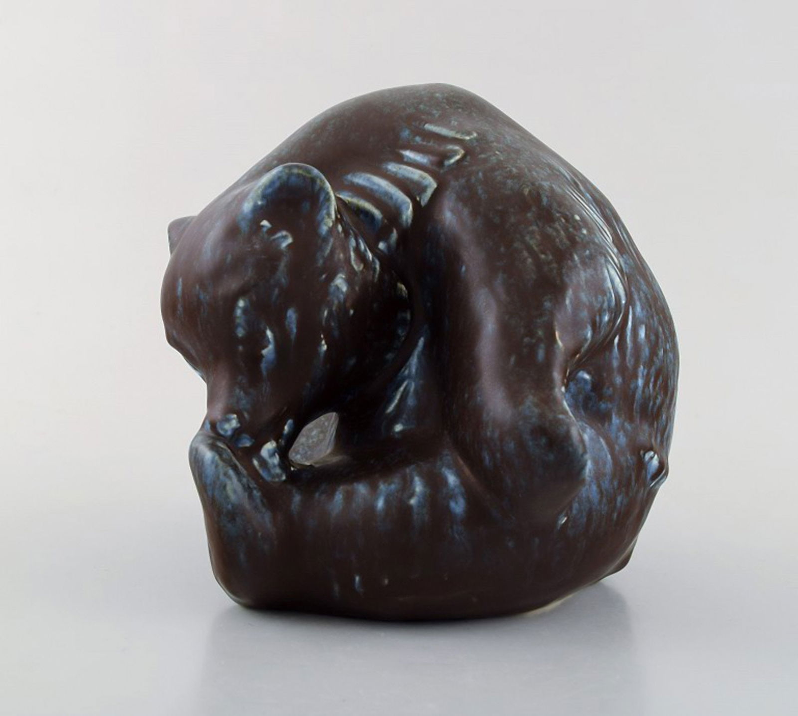 FEJ (Folke and Elsa Jernberg), Sweden. Bear in glazed ceramics. Beautiful glaze in black and blue (1 of 5)
