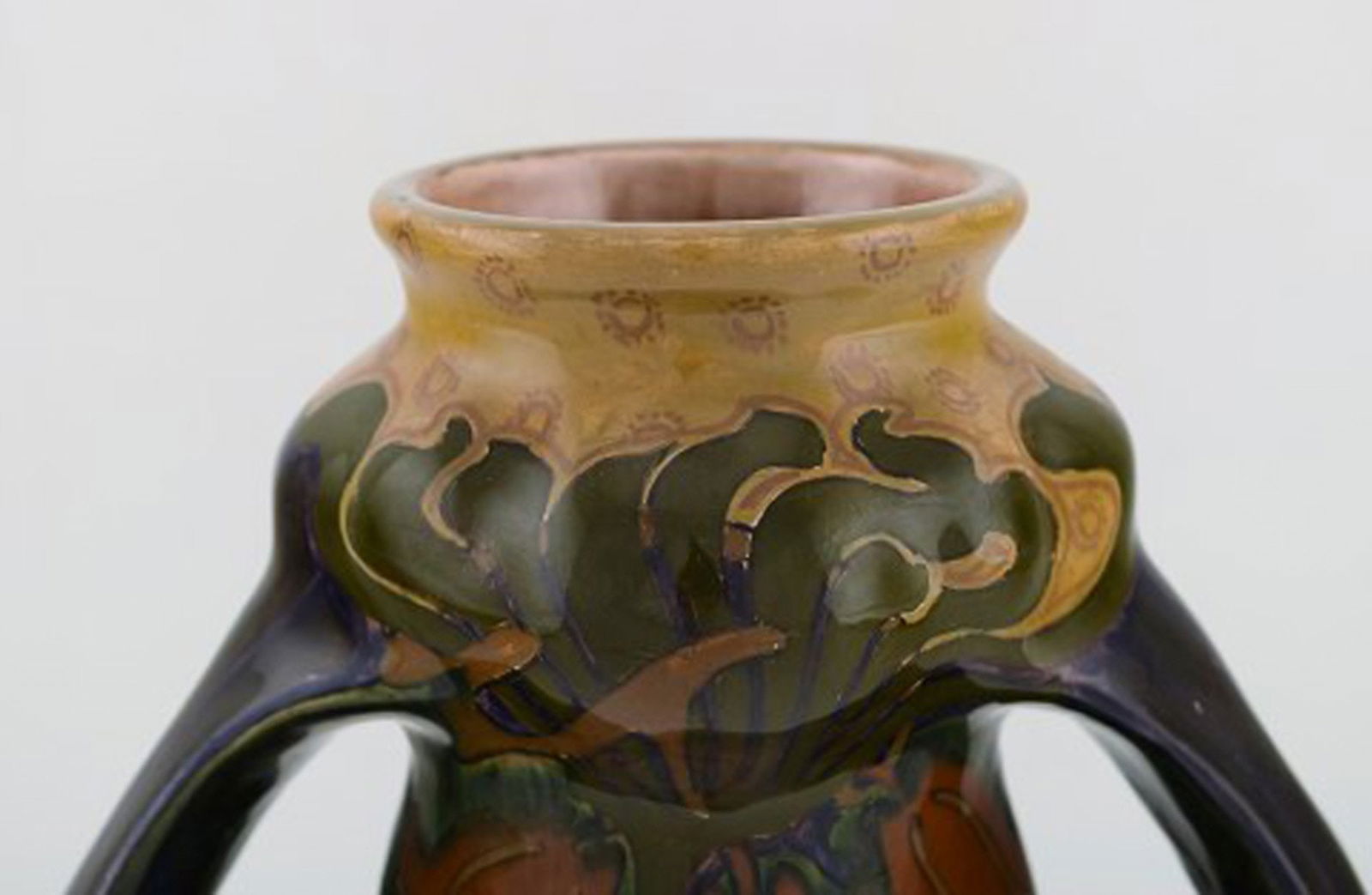 Rozenburg, Den Haag. Large art nouveau vase with gloves in glazed ceramics with flowers. 1910 / - 5