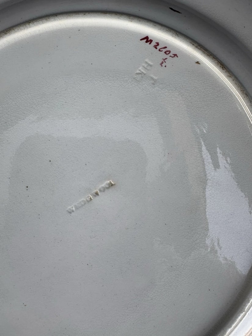 Wedgwood Majolica Fish Plate - 3